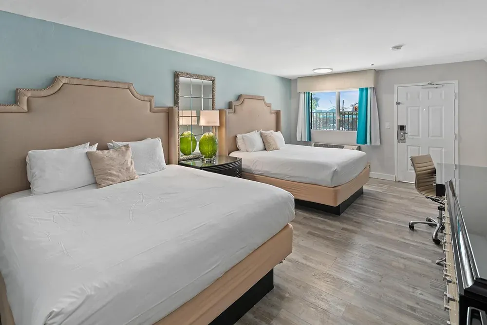 Double King Room, view 2